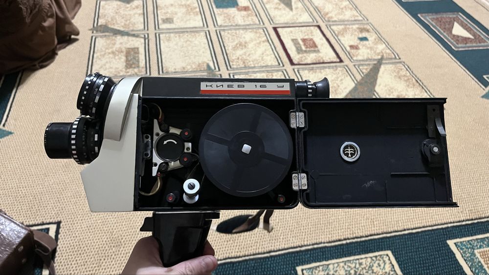 Ретро видео камера