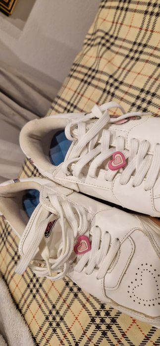 Vand adidasi bershka 37