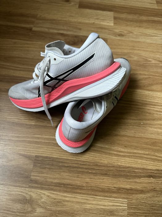 Asics MAGIC SPEED marime 37 (23 cm)
