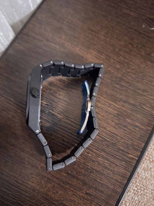 Часы новые электронные