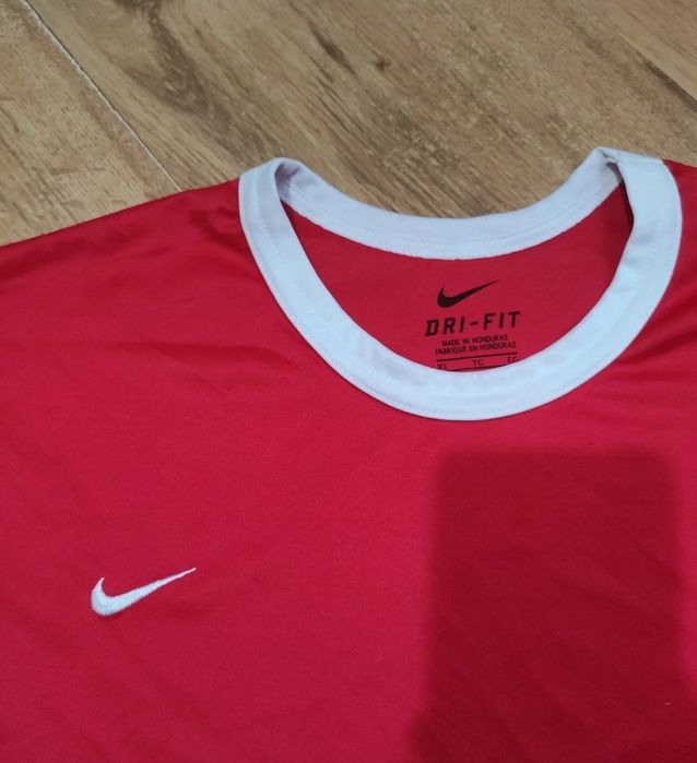 Tricou Nike mărimea XL