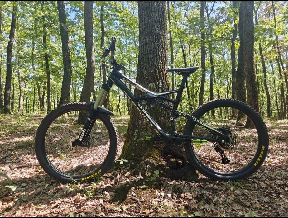 Bicicleta Specialized Enduro Evo + Upgrades