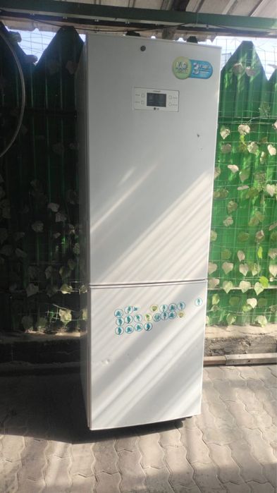 Продам холодильник