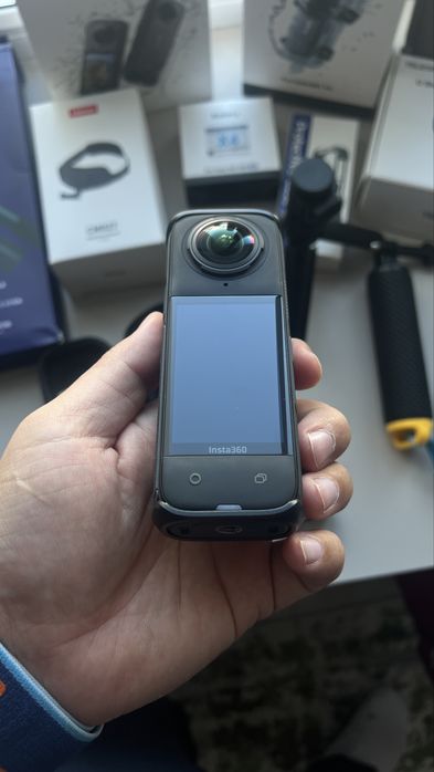 Insta360 x4 полный комплект