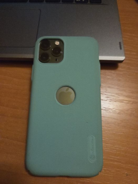 iPhone 11 Pro 256GB (Baterie NOUA) + husa + cablu USB