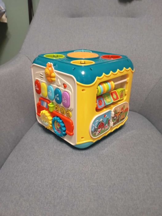 Детска играчка, забавен куб