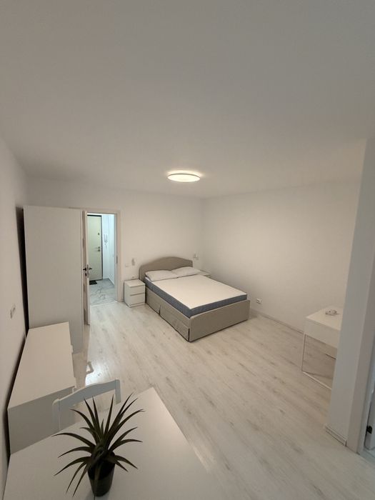 Inchiriez garsoniera - prima inchiriere - proprietar