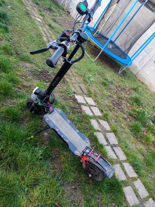 Trotineta electrica hallo knghit