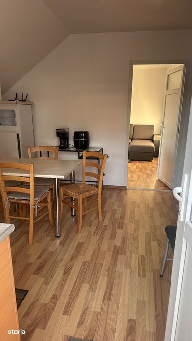 Apartament 2 camere, mansardă, colina universității
