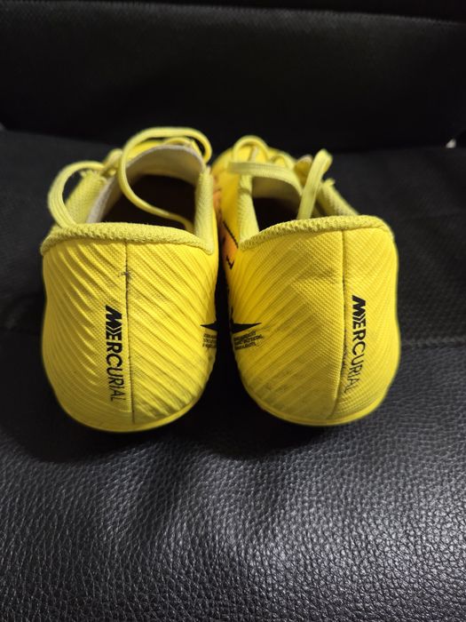 Ghete Fotbal   Nike Mercurial Vapor Nr 42