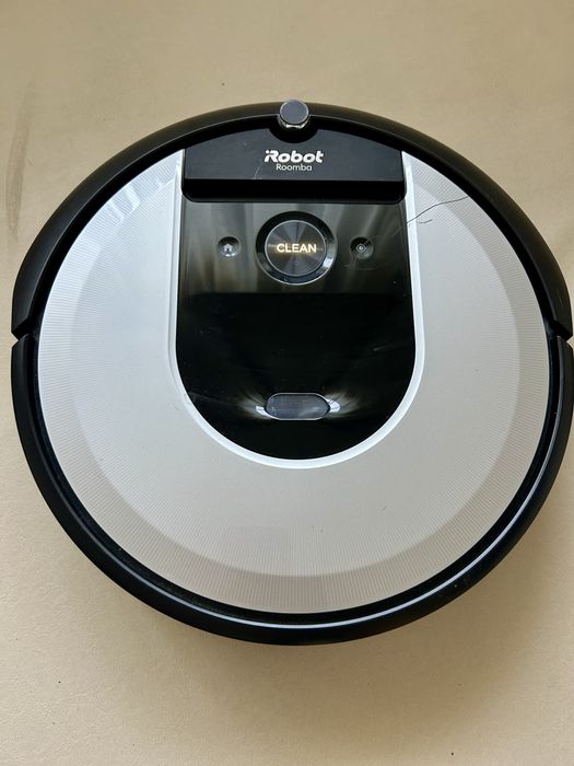 Robot aspirator Irobot Roomba I7 filtre noi 2025