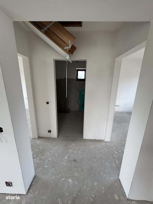 Case noi 3 camere + living , 3.7 ari teren , intrare Odoreu