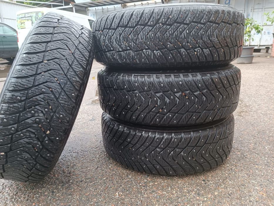 Комплект зимней резины с дисками YokoHama