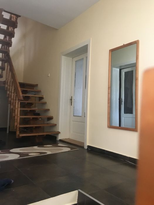 Dau in chirie spatiu pentru birou, cabinete etc in zona centrala