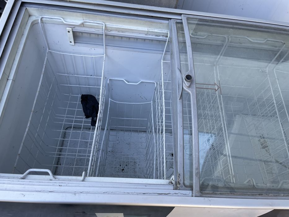 Морозильник Ugur 400 L