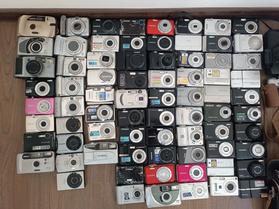 Цифровой фотоаппарат только за всё продаётся хамаси бирга сотилади