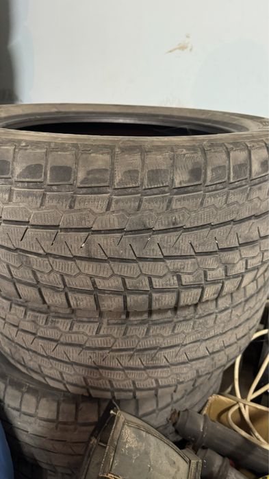 Продам зимние шины