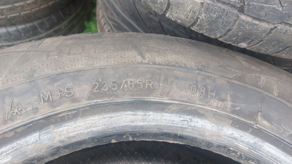 Продам шины б/у на 16,17,18