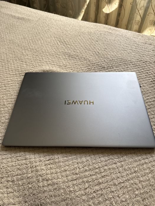 Продам Ноутбук Huawei MateBook