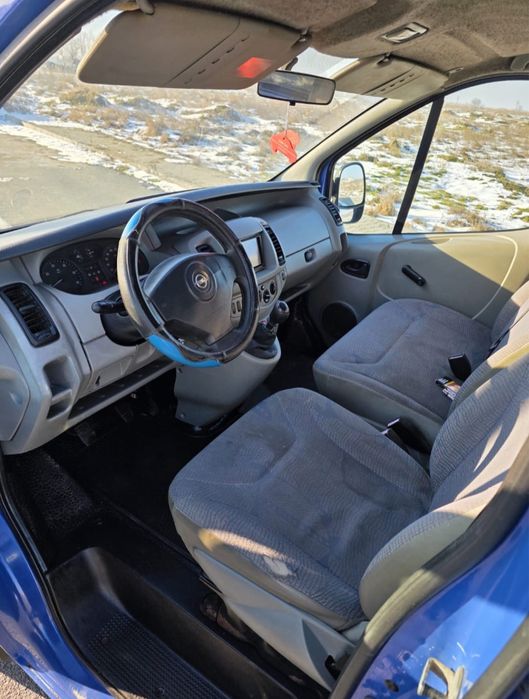 Vând opel Vivaro!