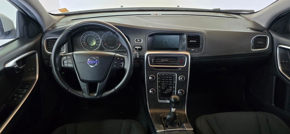 Volvo xc60 v60 an 2013 posibilitatea   Garanție