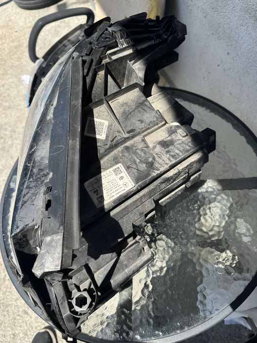 Mercedes E w213 Ляв и десен фар за ЧАСТИ