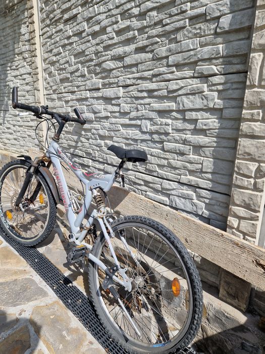 Vând bicicleta in stare buna