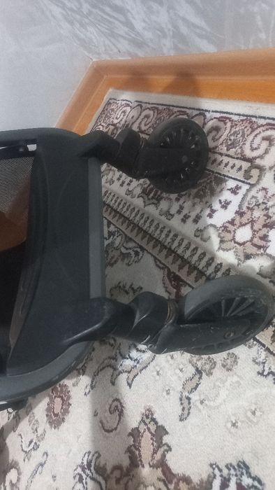 Продам детскую коляску