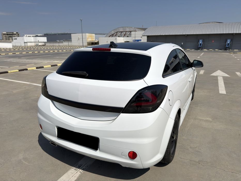 Opel Astra GTC 1.6 2010 Benzină 115 CP