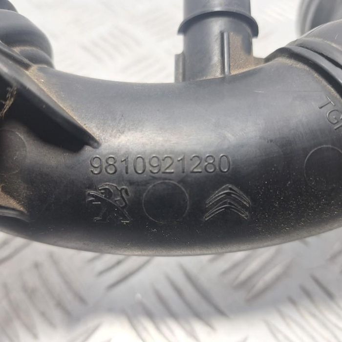 Furtun admisie Peugeot Rifter 1.5 turbo 75 kw D15DT (DV5RD)