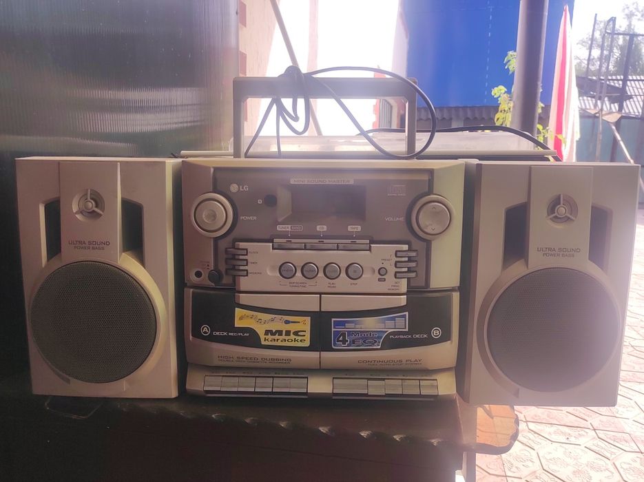 Продам музыкальный центр