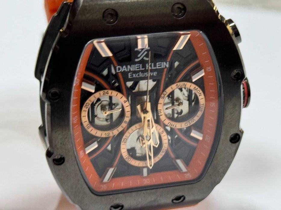 Часовник Daniel Klein DK.1.13638-3