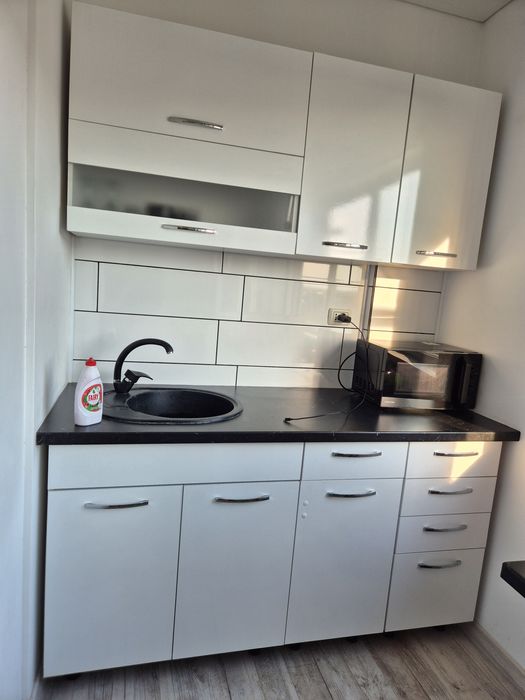 Inchiriez garsoniera in pollux residence