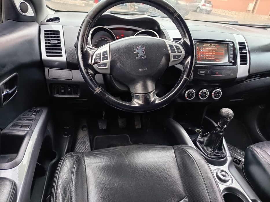 Peugeot 4007 4×4 pachet crom full.7.locurii