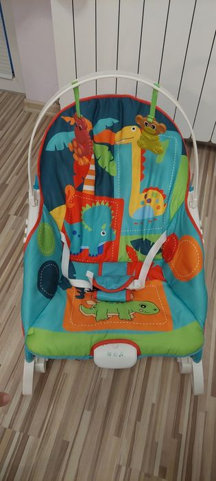 музикален шезлонг за бебе