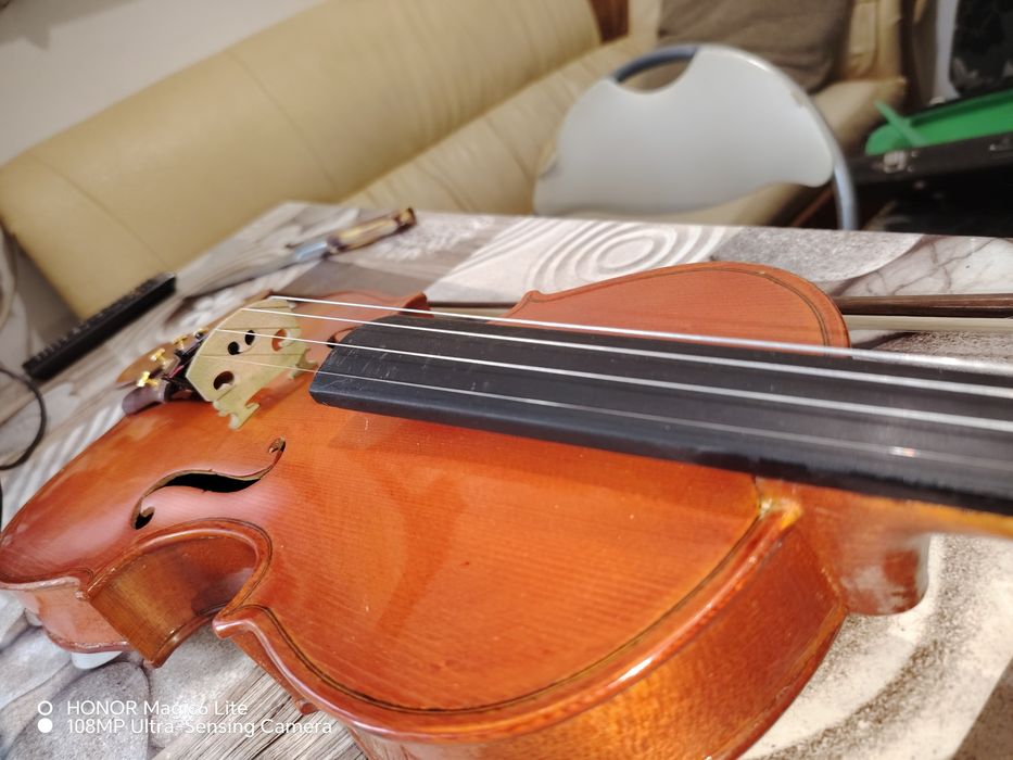 Vioara 4/4 fabricație Anglia