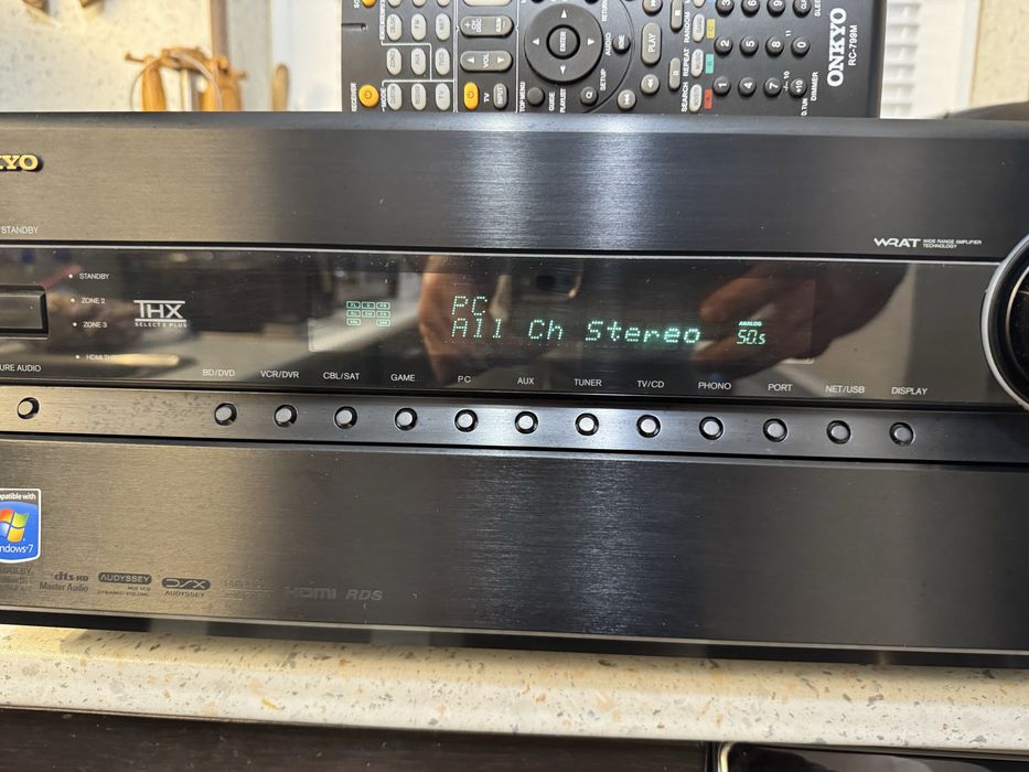 Onkyo TX-NR808 resiver