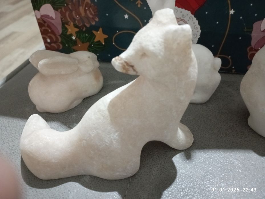 продам фигурки животных из камня