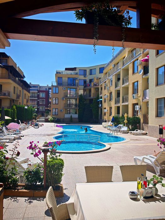 Дава се под наем Тристаен апартамент в Свети Влас - 82 кв.м за 500 € - Снимка #1