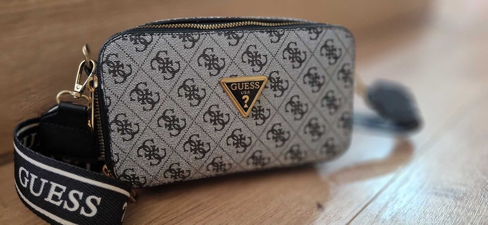 Дамски чанти и раници