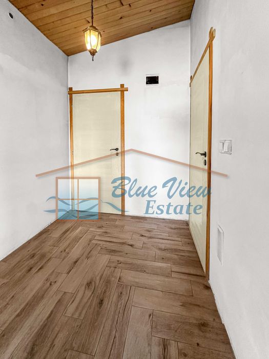 Продава се Къща в с. Царичино, Област Добрич - 192 кв.м за 399 €/кв.м - Снимка #17