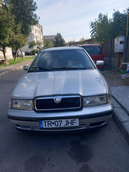 SKODA Octavia 2000 — imagine 1