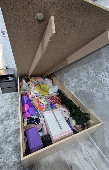 Продам кровать с матрасом,  б/у