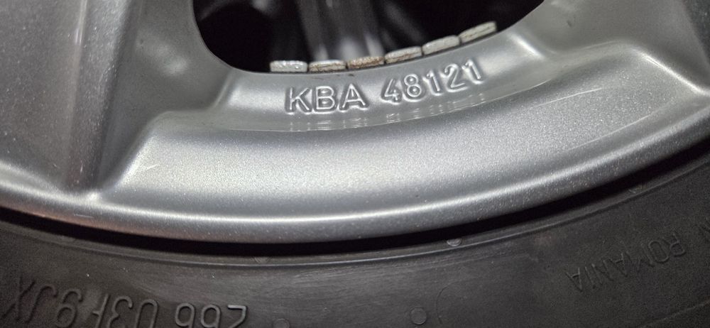 RIAL джанти със зимни гуми 175/65/14 5,5J ET43 4x108 ДОТ 2422 и 3119