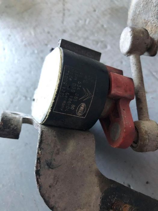 senzor far stanga  3.0 hdi 241 cp dt20c citroen c5 peugeot 407