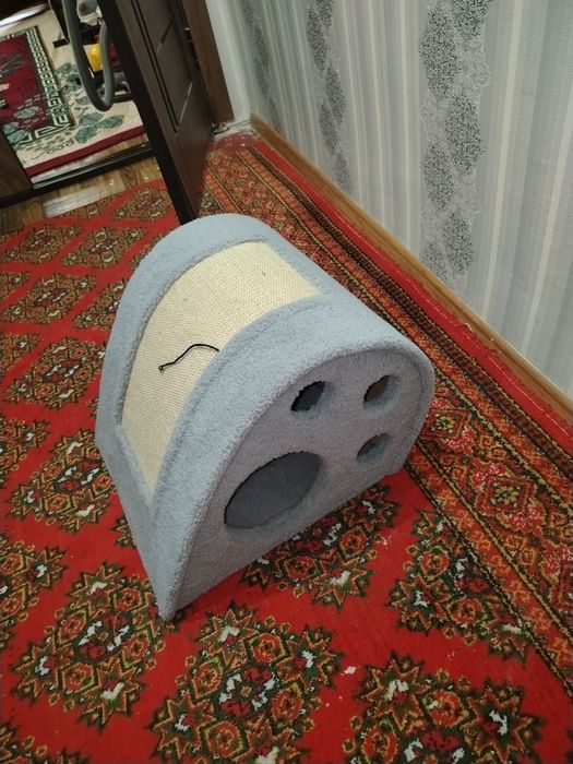 Продаётся домик для Кошек