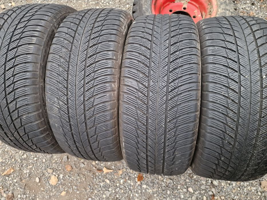 Anvelope 245/50R19 marca Bridgestone, M+S, DOT 2020 ,7mm,Run Flat