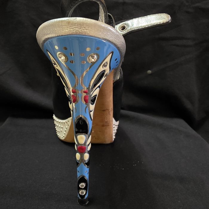 Басаножки Италия