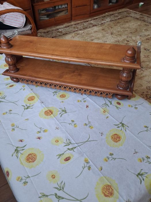 Полка деревянная