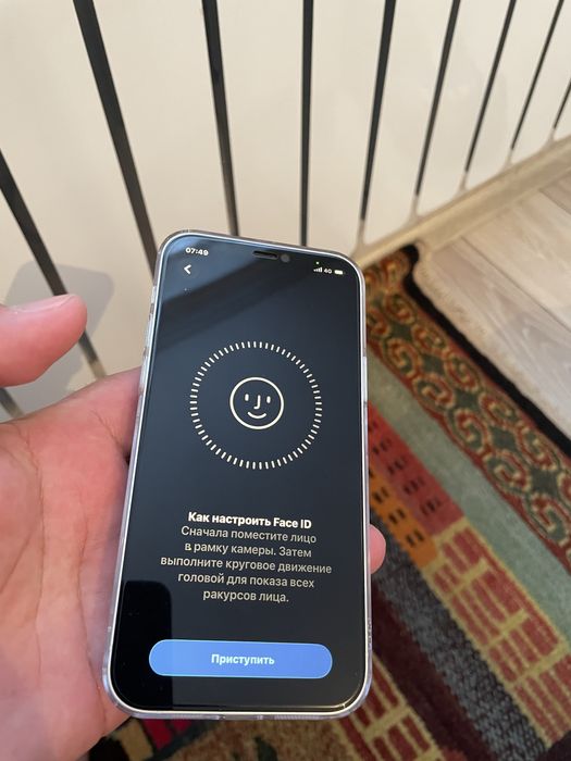 Айфон 12.       .